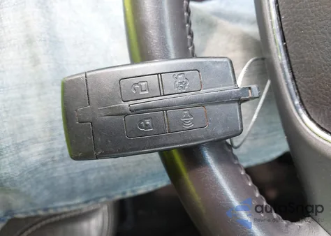 2010 Ford Taurus Limited z USA, uszkodzony, nr VIN 1FAHP2JW7AG124245